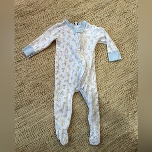 Magnolia Baby Giraffe Zip Footie 9M